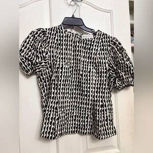 Points of Light Black and Cream Puff-Sleeve Blouse